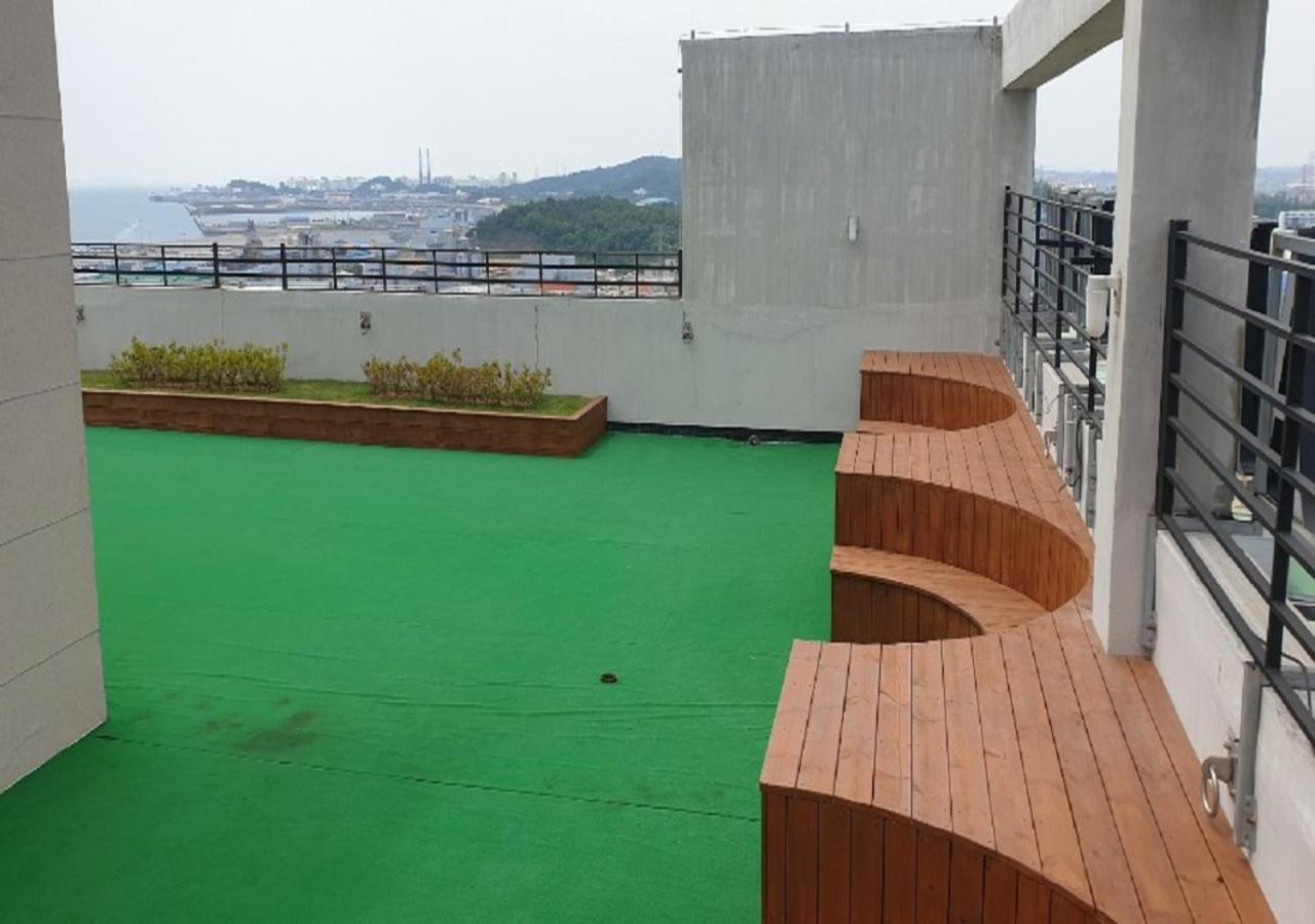 Western Bay Marina Hotel Phjongthek Kültér fotó