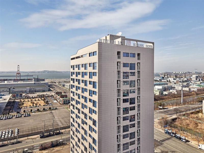 Western Bay Marina Hotel Phjongthek Kültér fotó