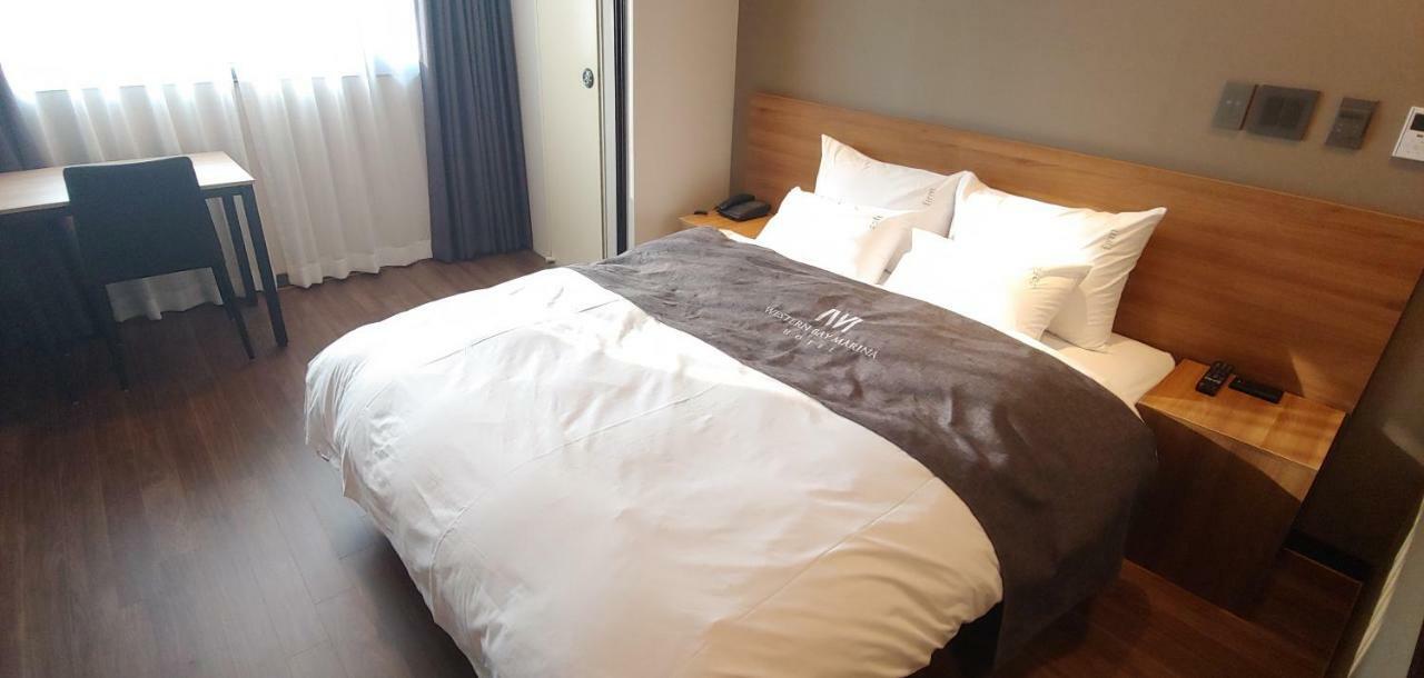 Western Bay Marina Hotel Phjongthek Kültér fotó