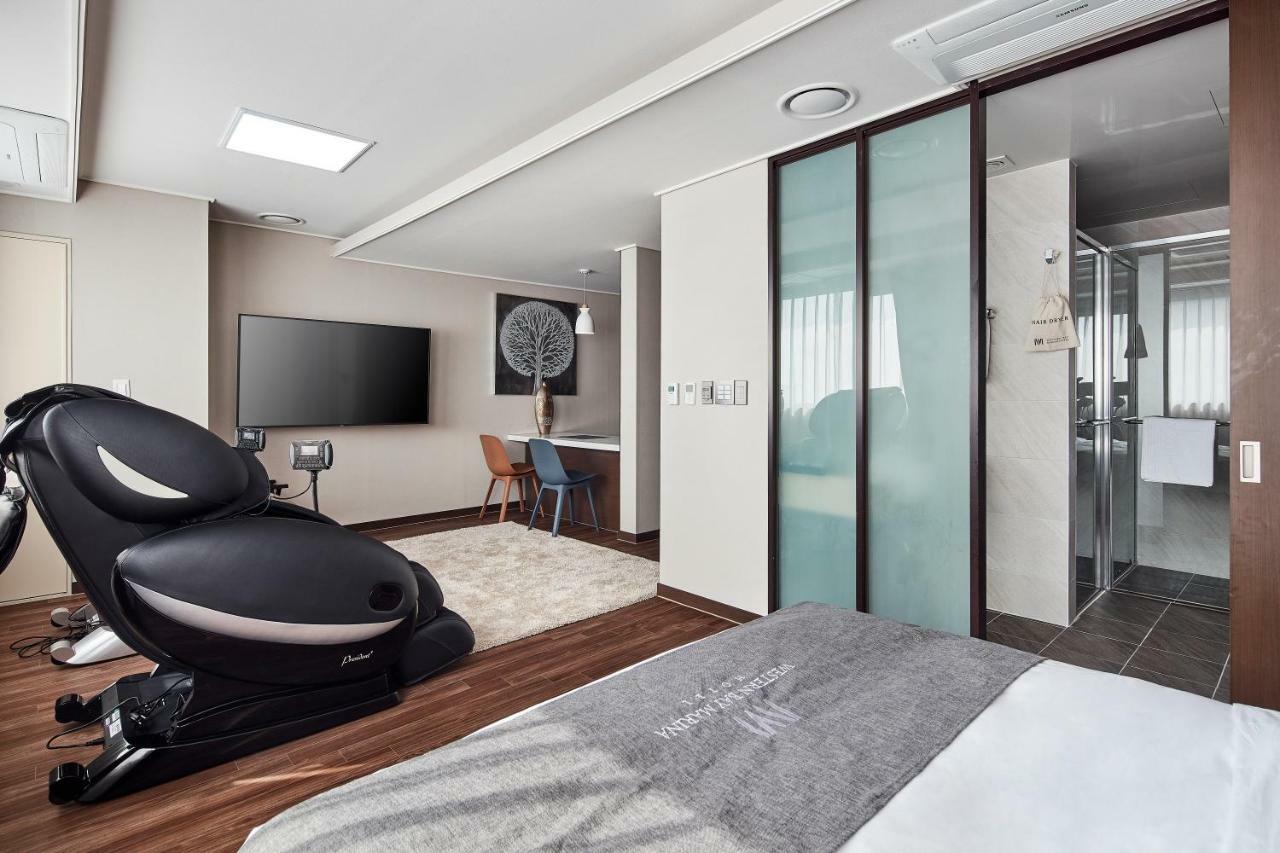 Western Bay Marina Hotel Phjongthek Kültér fotó