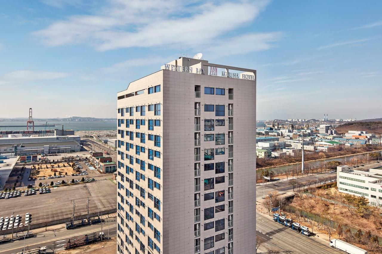 Western Bay Marina Hotel Phjongthek Kültér fotó